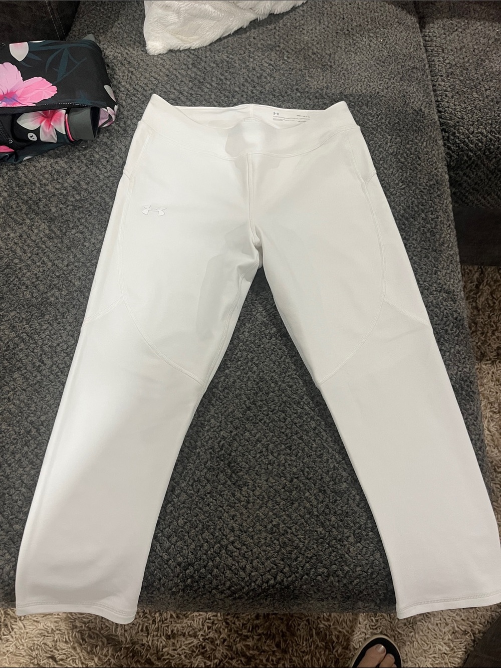 Under Armour White Girls' Capri Athletic Pants